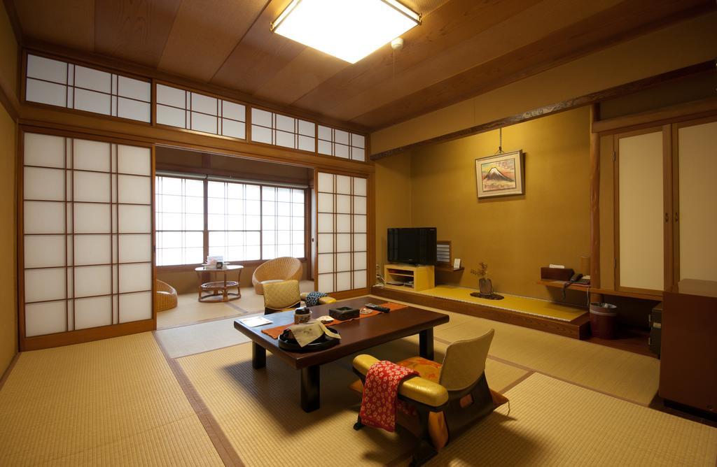 Hotel Fujinoyu Macumoto Pokoj fotografie
